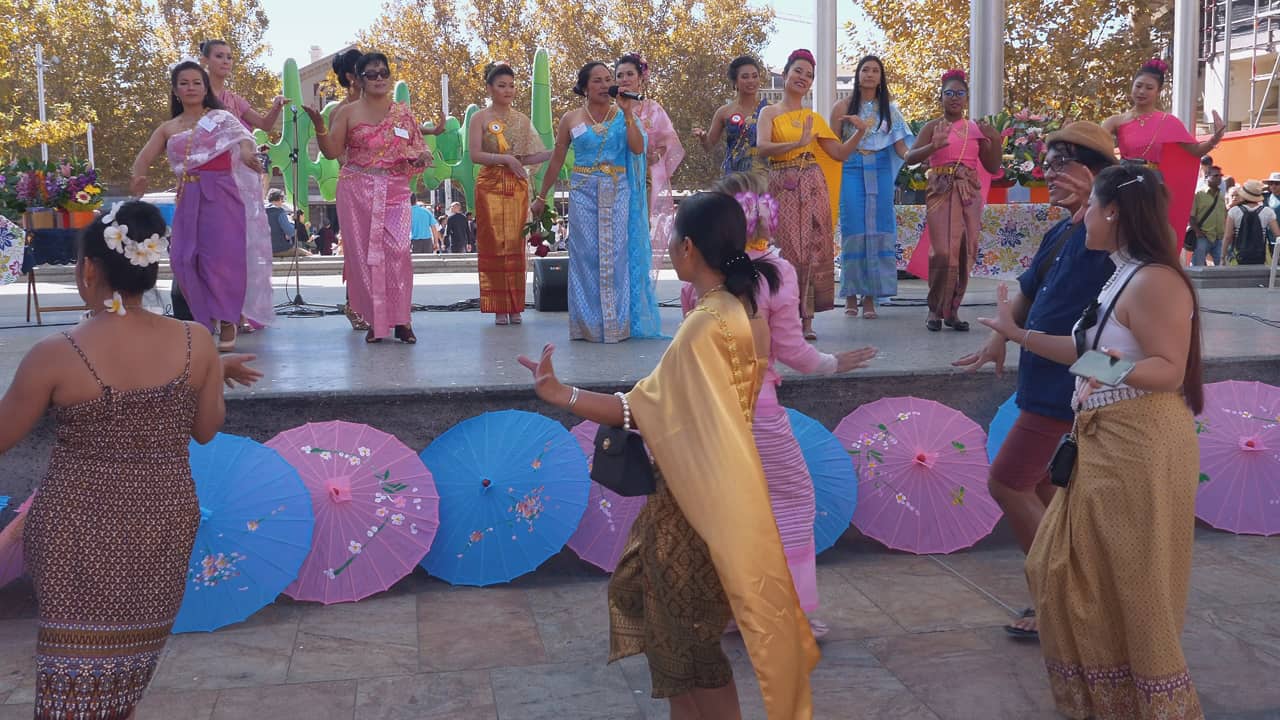 Thai Singer & Dance Songkran Festival Perth Australia