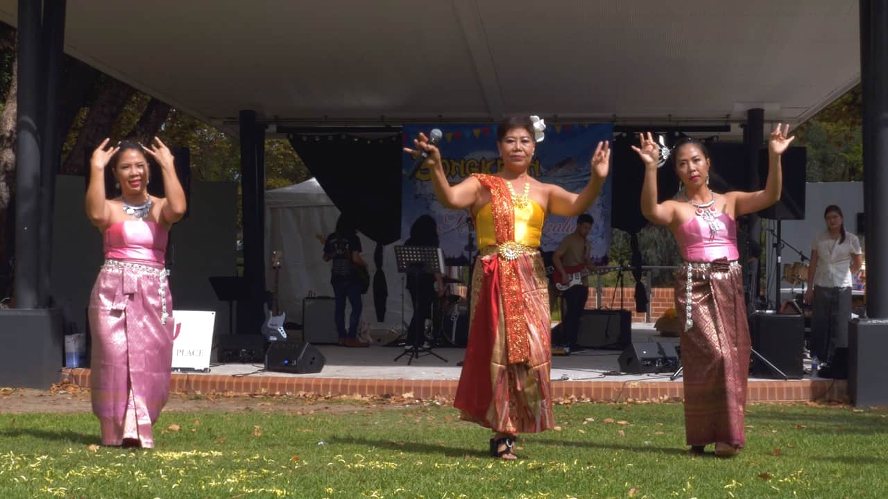 Traditional Thai Dance & Singing Songkran Perth Australia